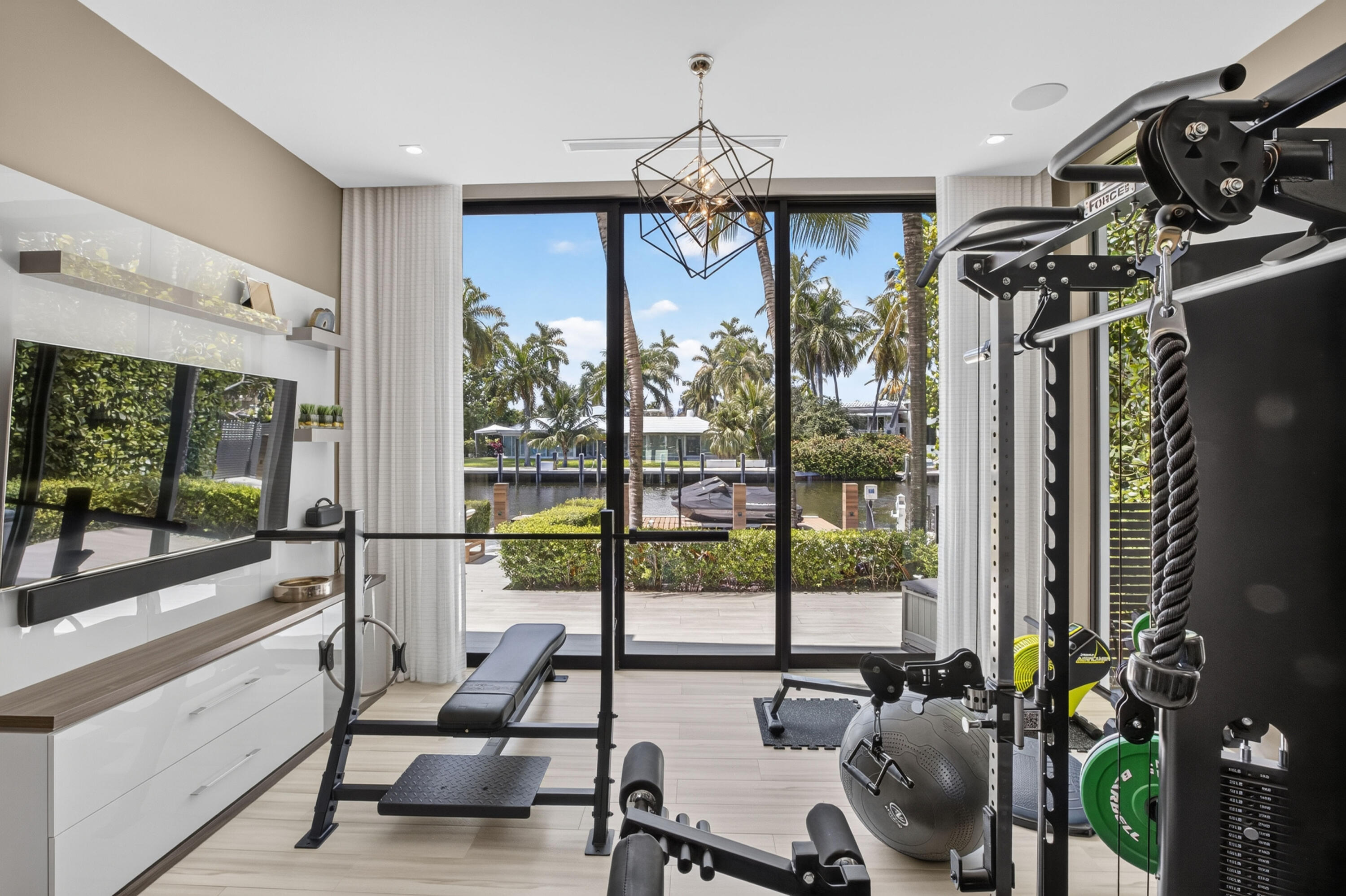 1 Royal Palm Dr Fort Lauderdale, FL 33301