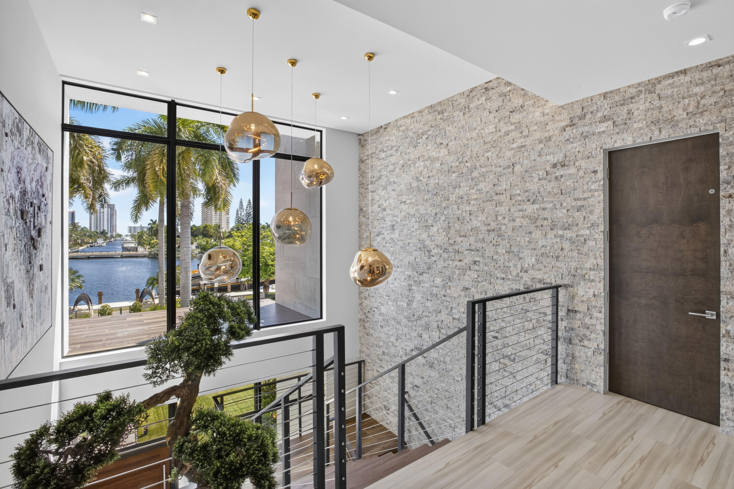 1 Royal Palm Dr Fort Lauderdale, FL 33301