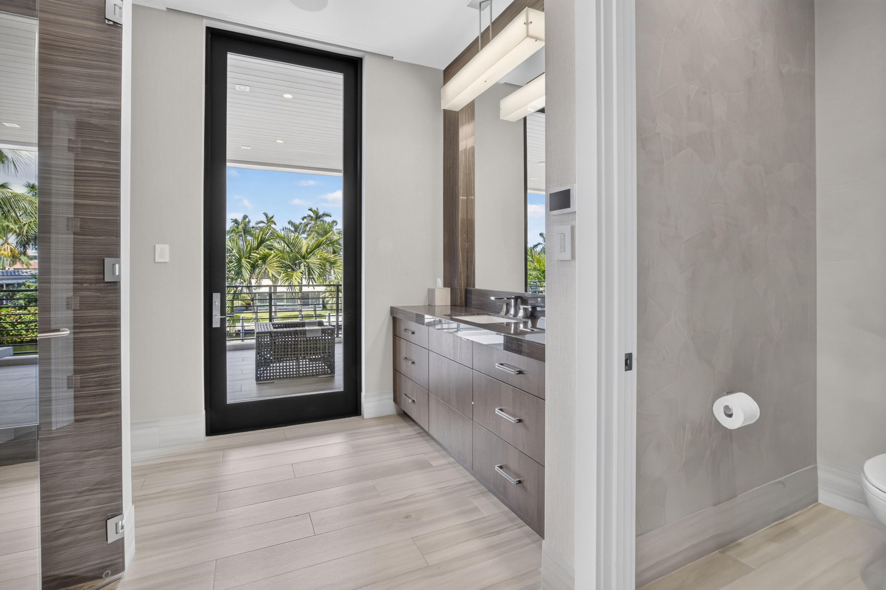 1 Royal Palm Dr Fort Lauderdale, FL 33301