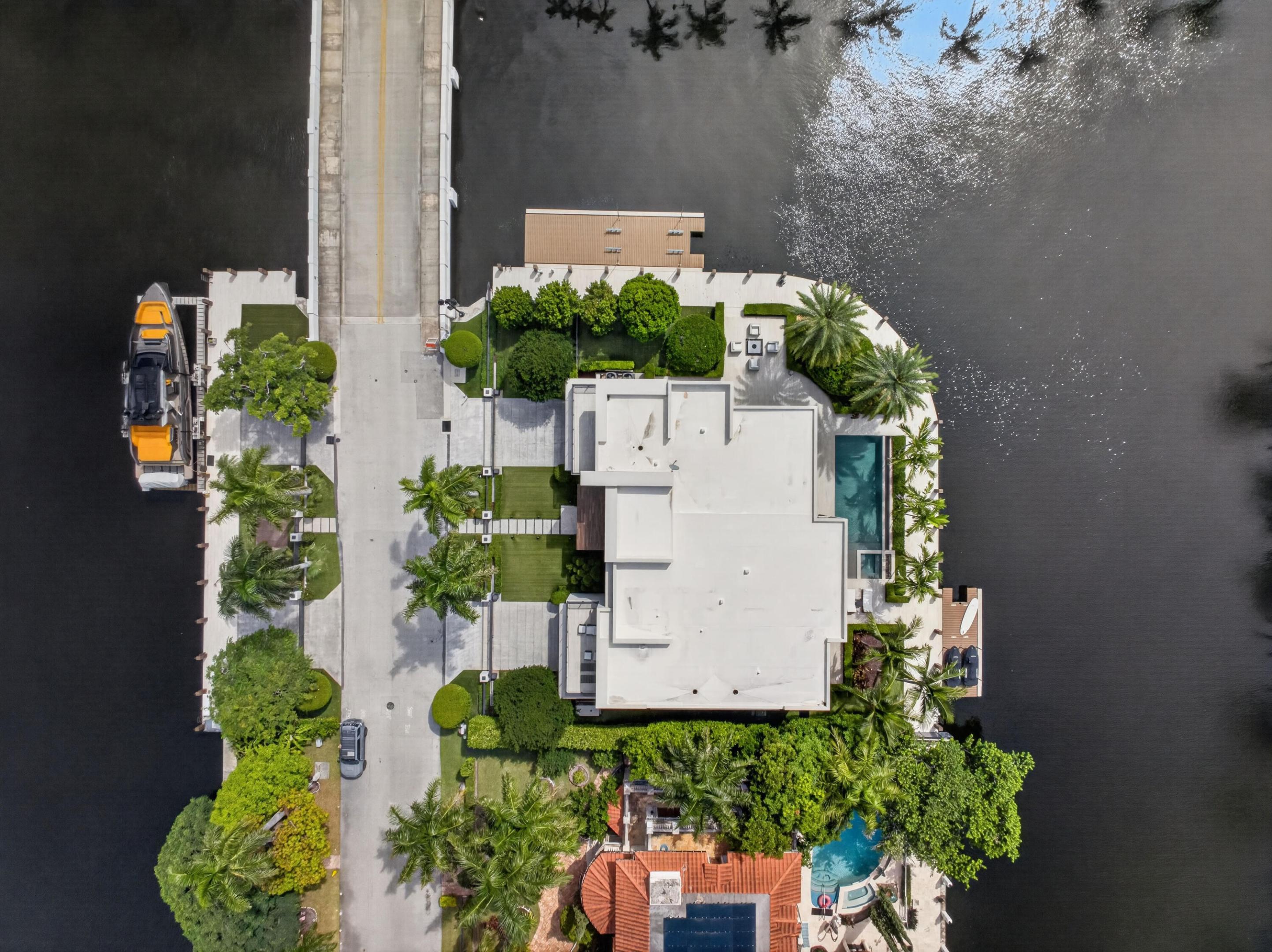 1 Royal Palm Dr Fort Lauderdale, FL 33301