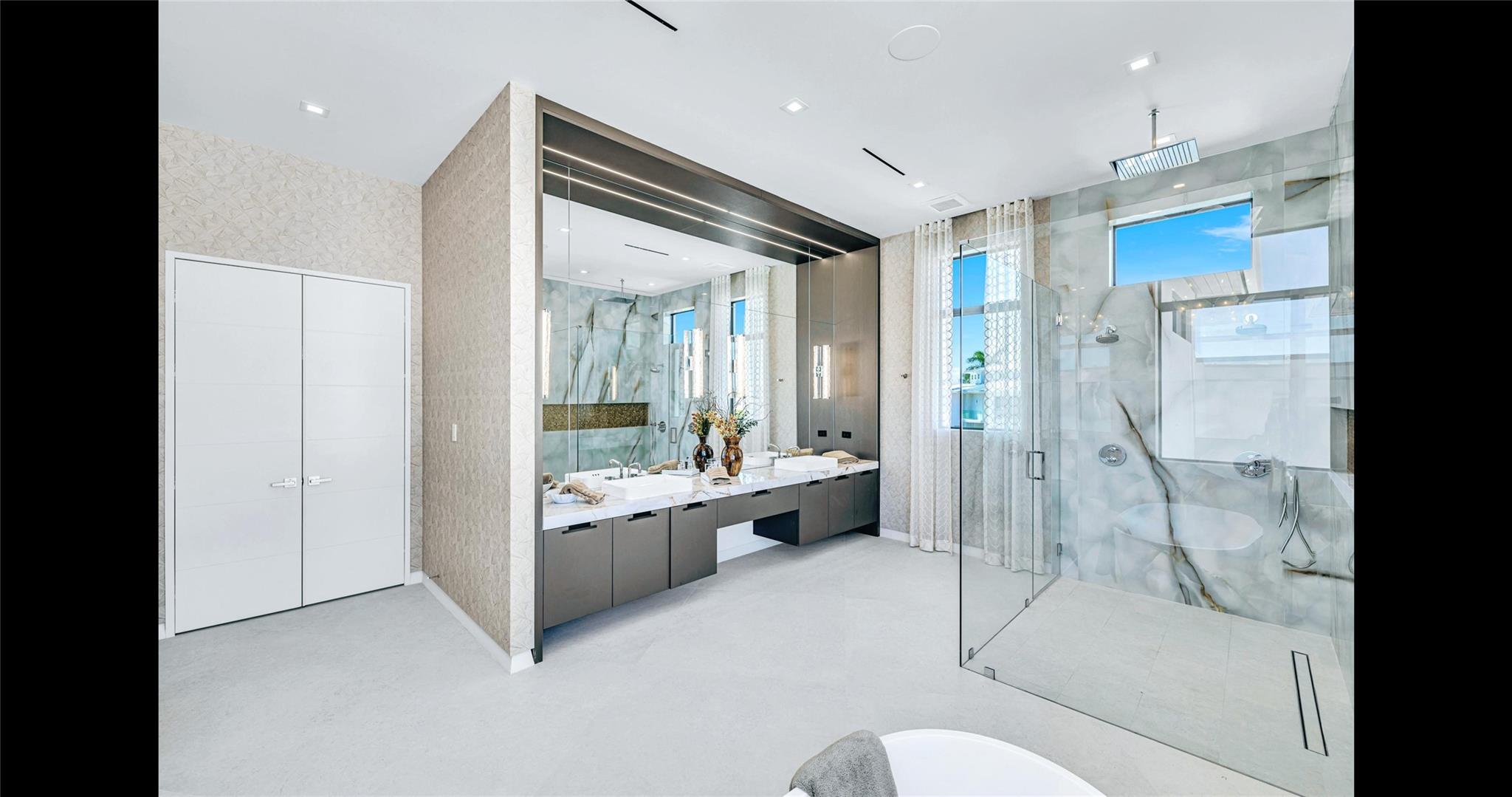 51 Isla Bahia Dr Fort Lauderdale, FL 33316