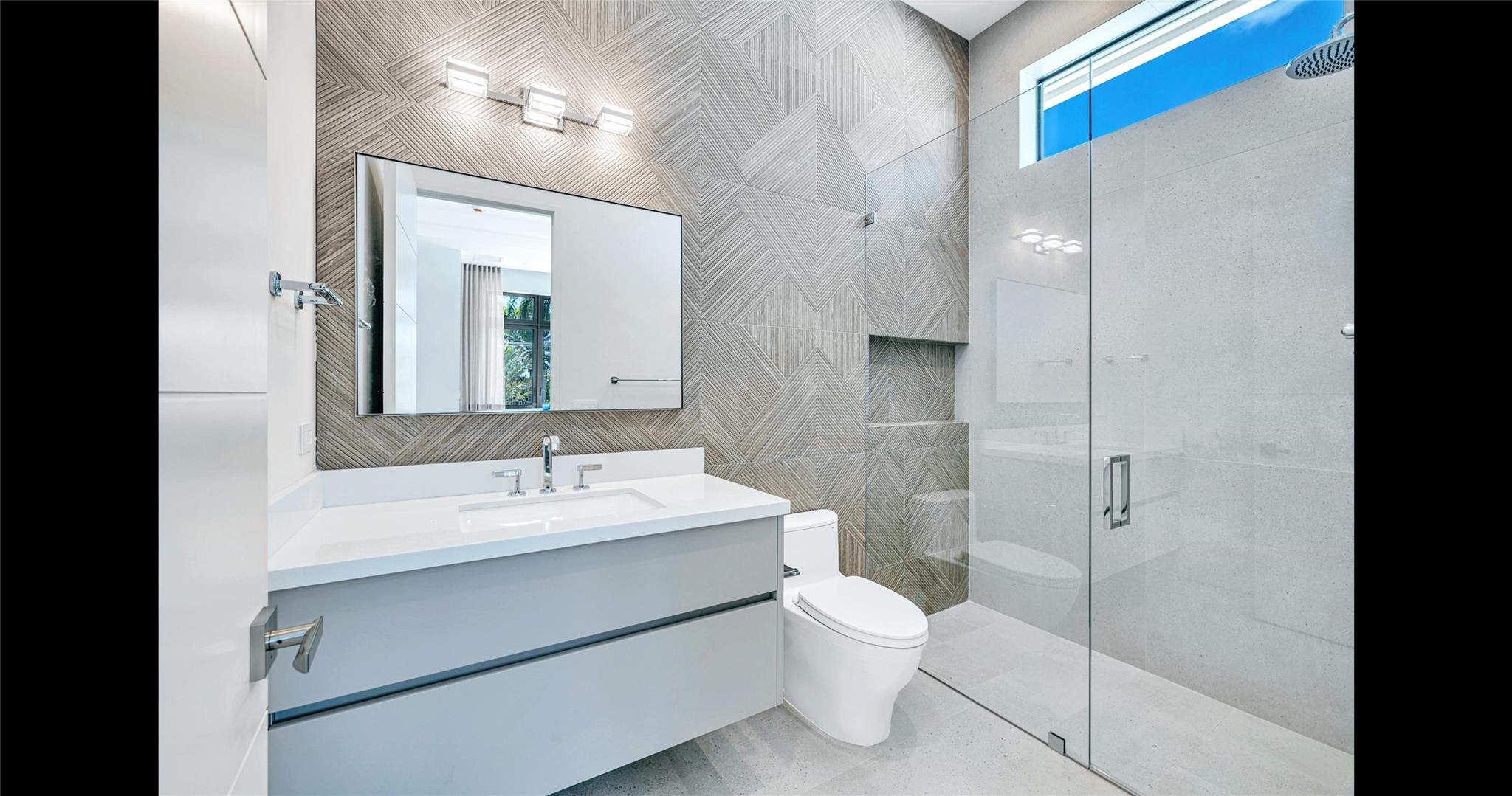 51 Isla Bahia Dr Fort Lauderdale, FL 33316