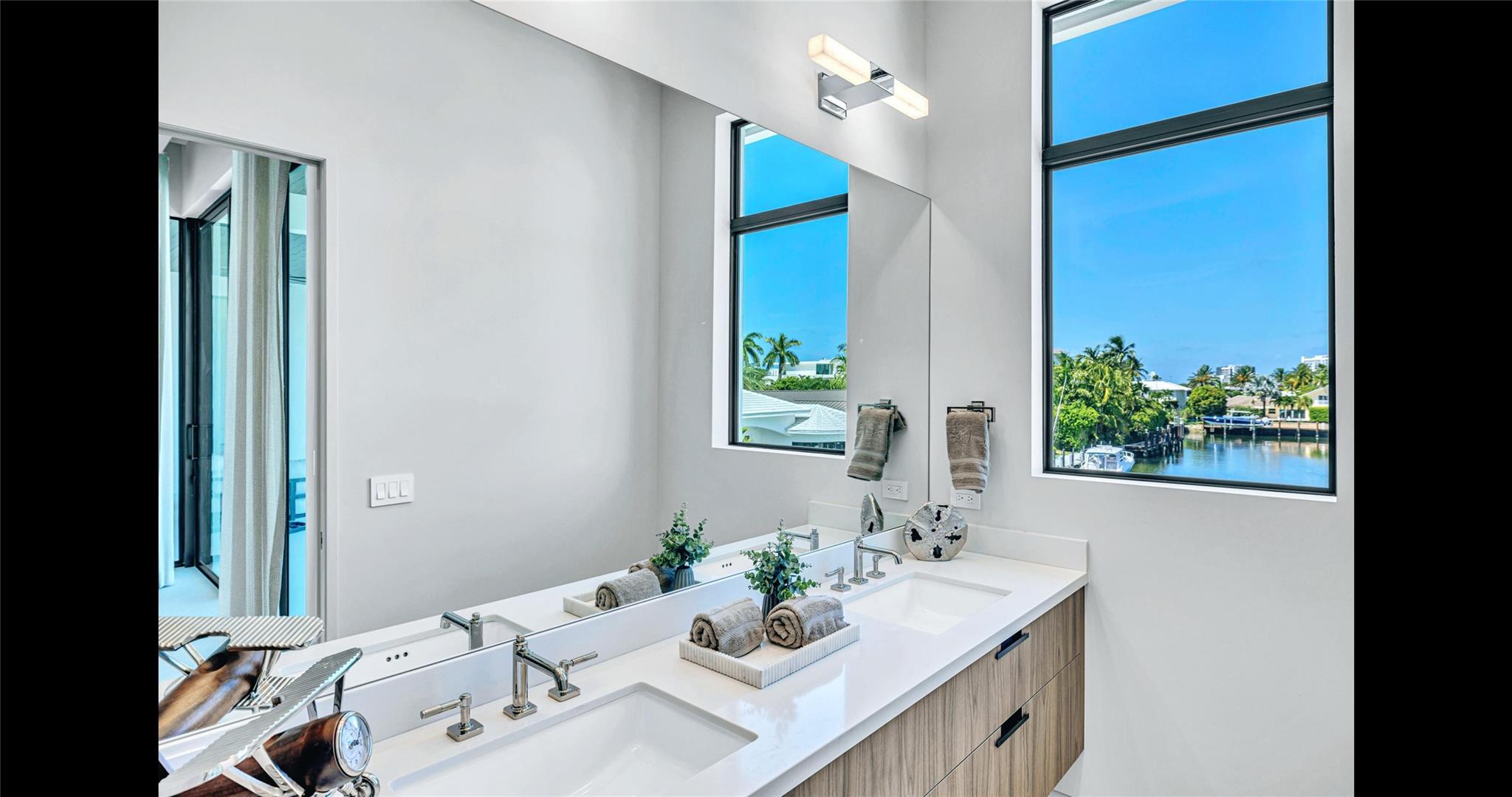 51 Isla Bahia Dr Fort Lauderdale, FL 33316