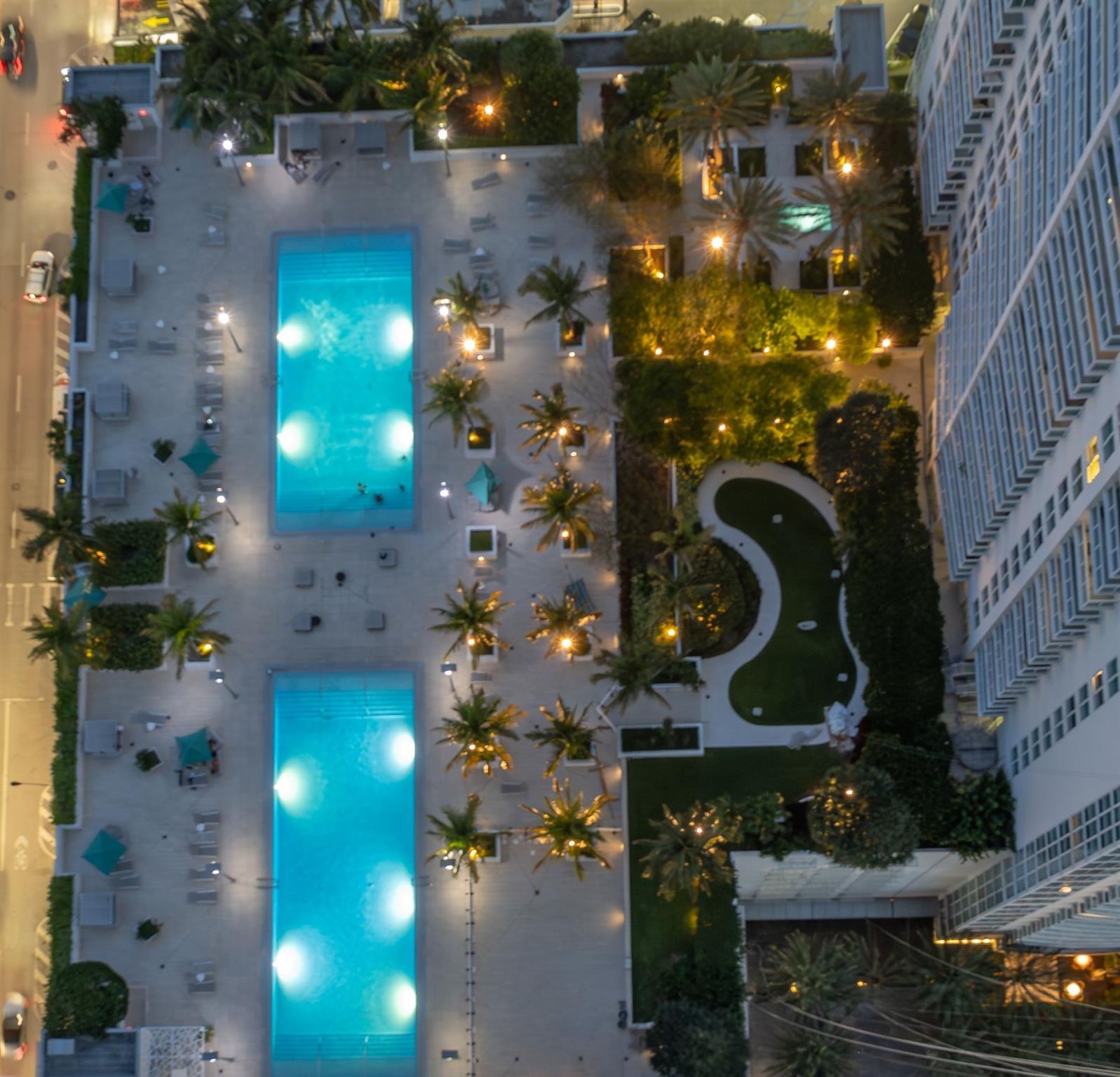 image The Plaza26