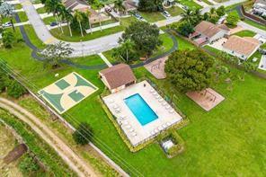 22882 Markham Way