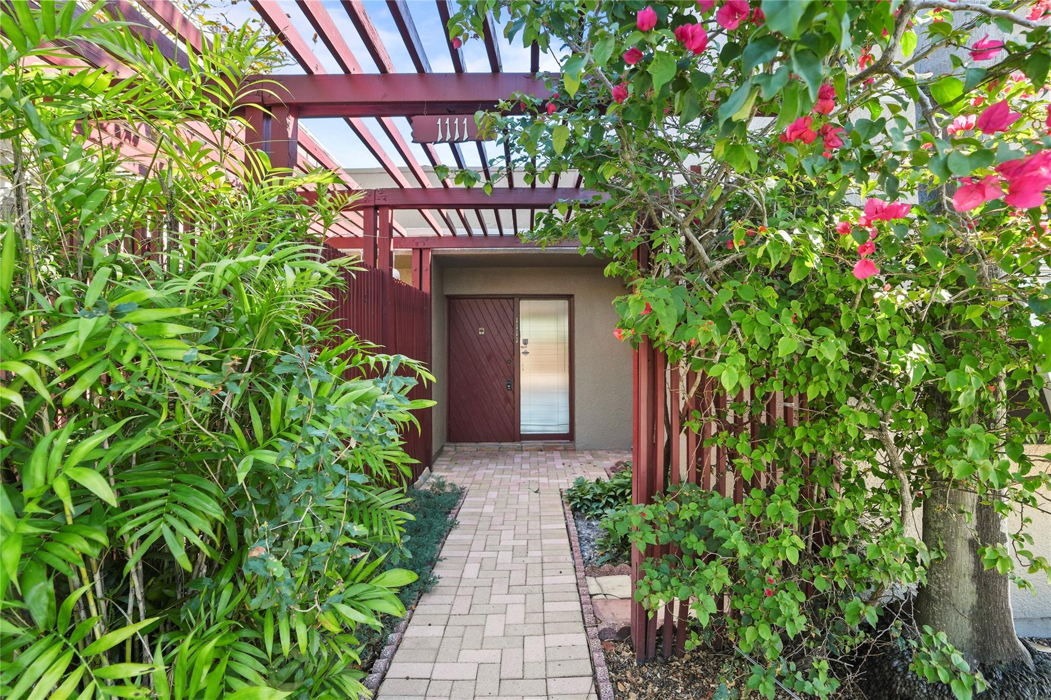 1111 Windward Dr