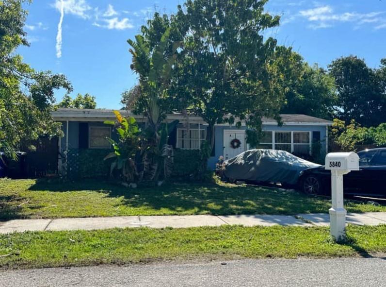 5840 NW 41st Ter
