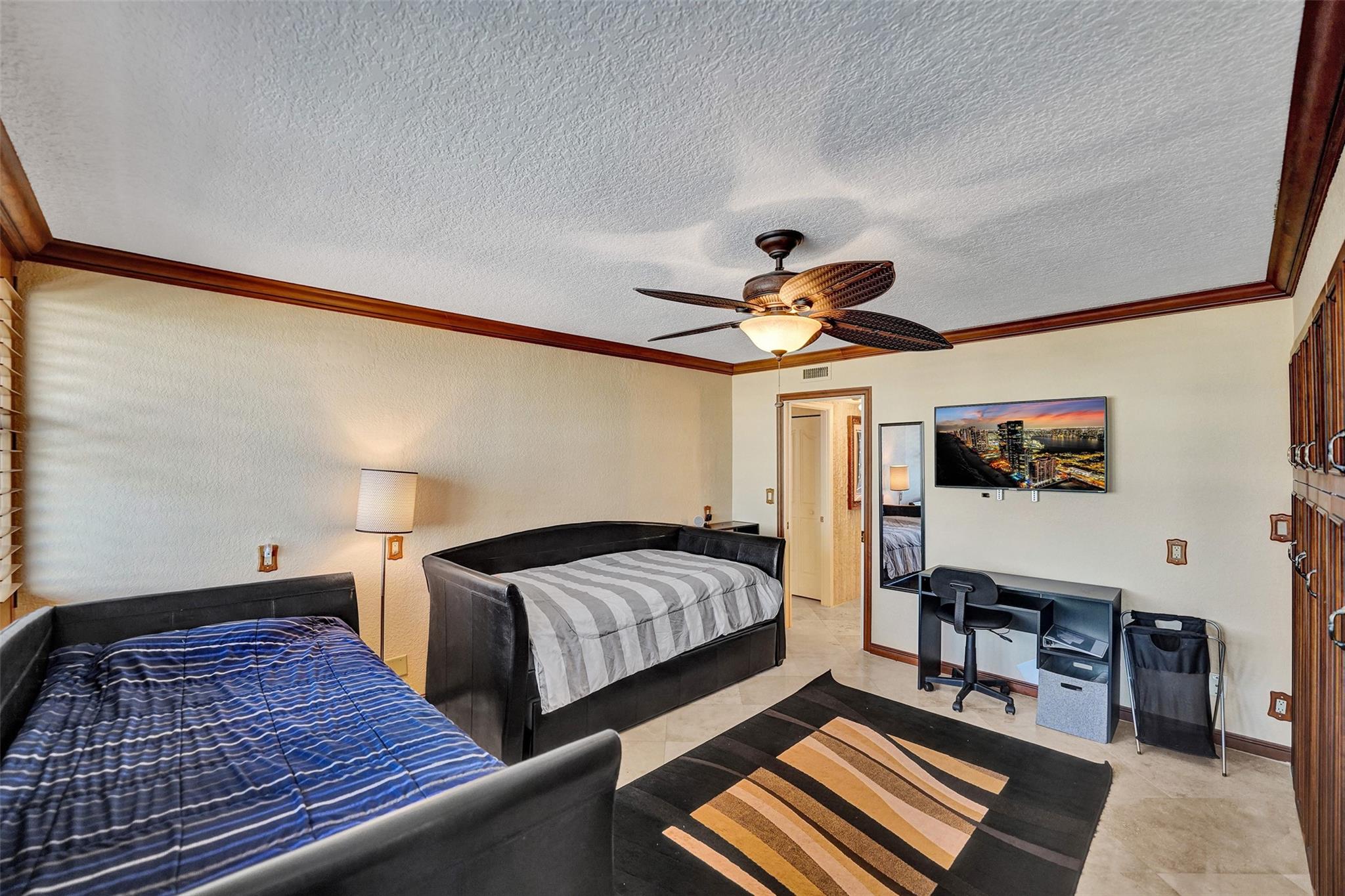 936 Intracoastal Dr #11C Fort Lauderdale, FL 33304 936 Intracoastal Dr #11C Fort Lauderdale, FL 33304