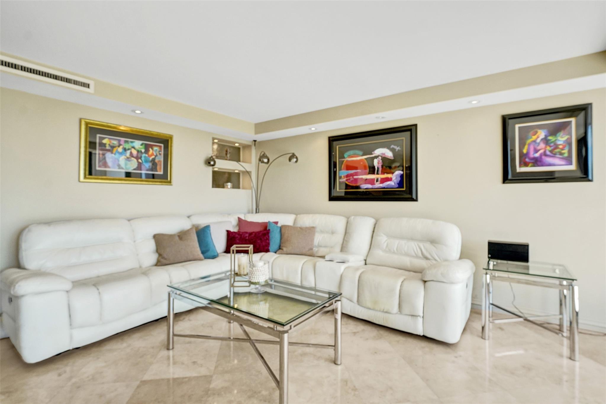 936 Intracoastal Dr #11C Fort Lauderdale, FL 33304 936 Intracoastal Dr #11C Fort Lauderdale, FL 33304