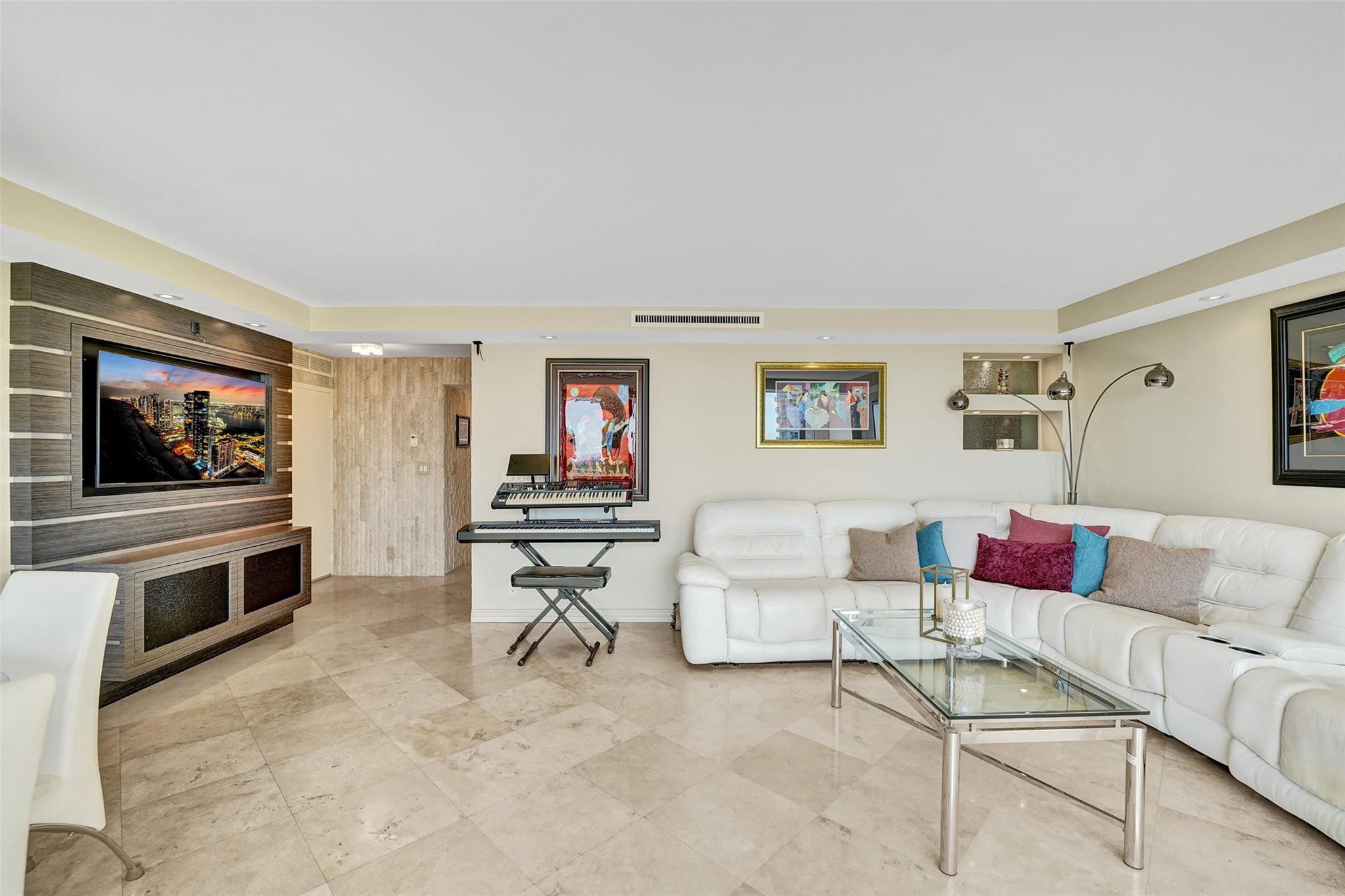 936 Intracoastal Dr #11C Fort Lauderdale, FL 33304 936 Intracoastal Dr #11C Fort Lauderdale, FL 33304