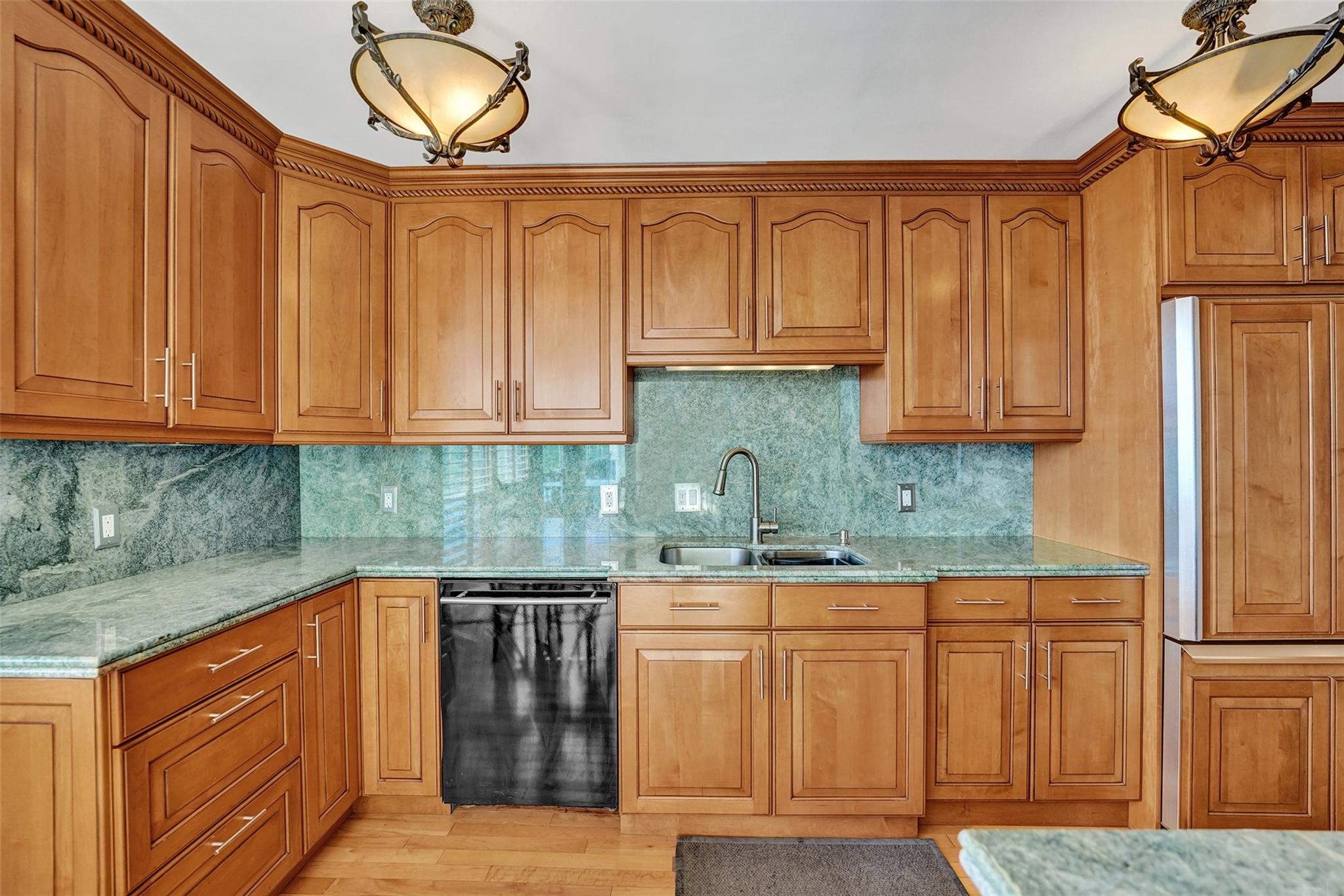 936 Intracoastal Dr #11C Fort Lauderdale, FL 33304 936 Intracoastal Dr #11C Fort Lauderdale, FL 33304