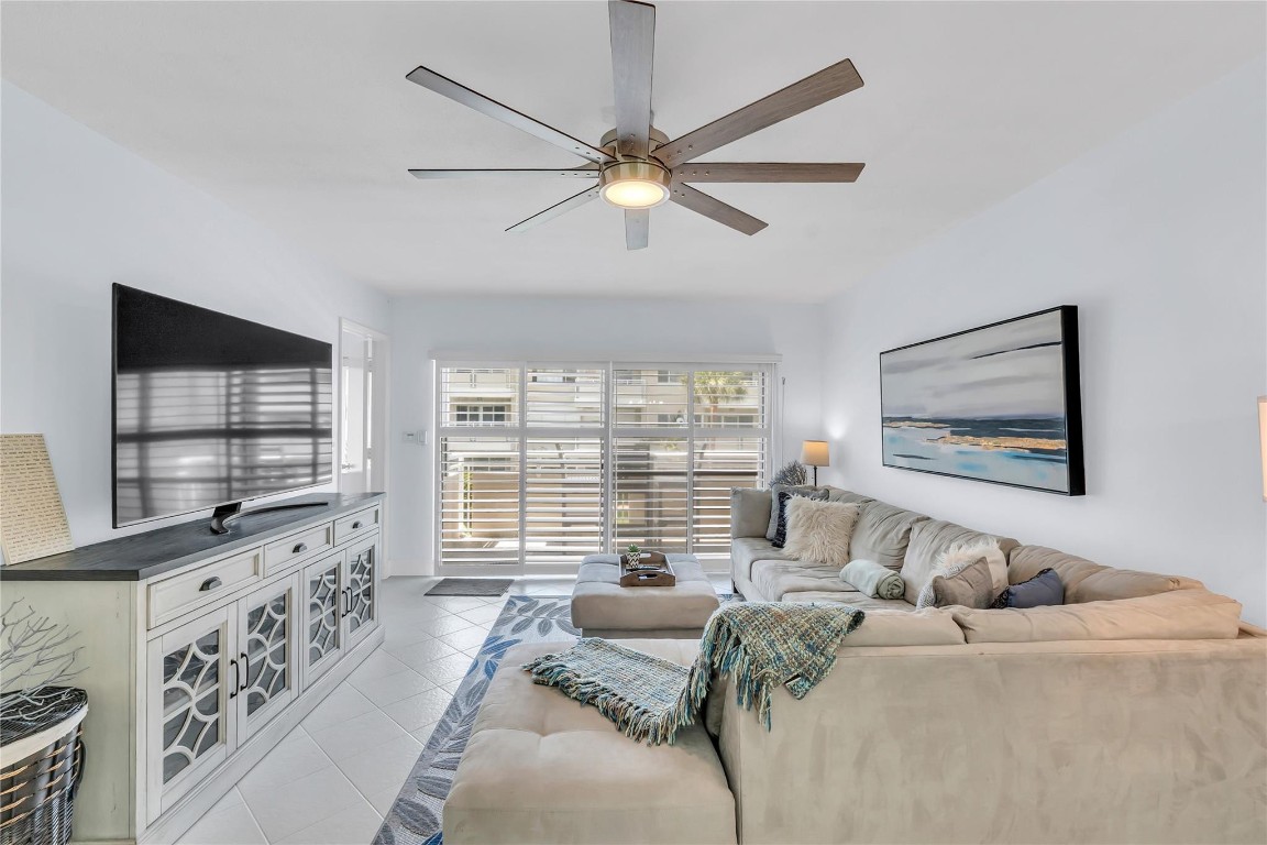 1198 Hillsboro Mile #212 Hillsboro Beach, FL 33062