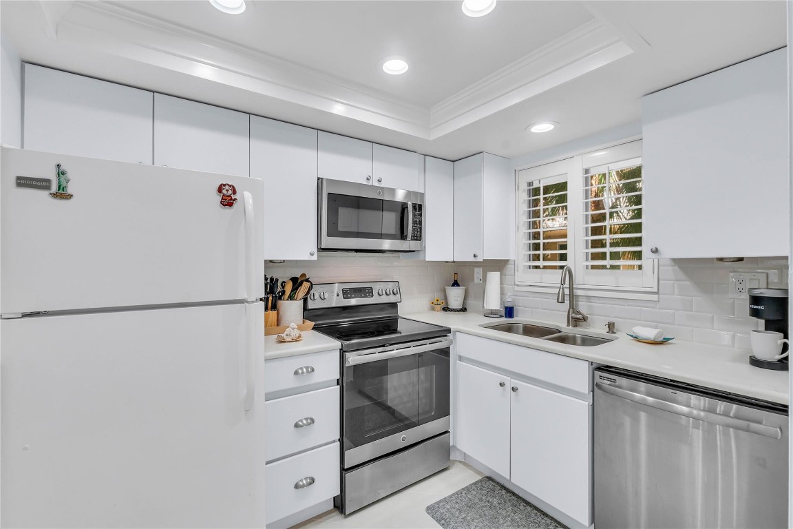 1198 Hillsboro Mile #212 Hillsboro Beach, FL 33062