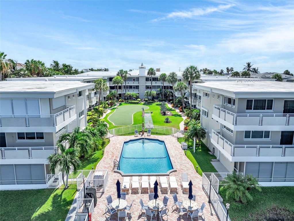 1198 Hillsboro Mile #212 Hillsboro Beach, FL 33062