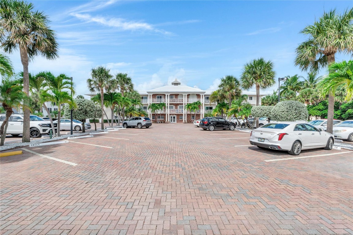 1198 Hillsboro Mile #212 Hillsboro Beach, FL 33062