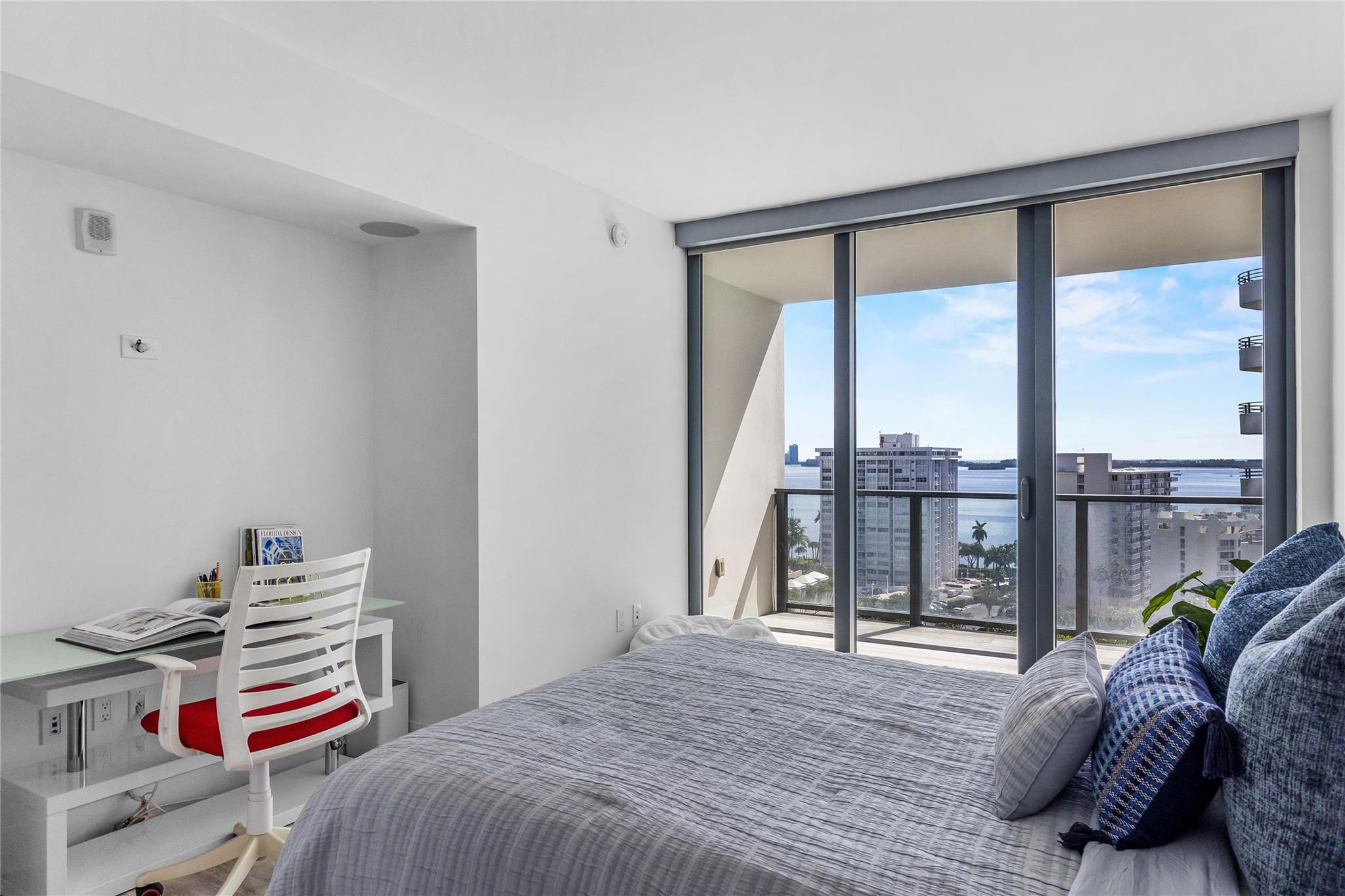 image Echo Brickell24