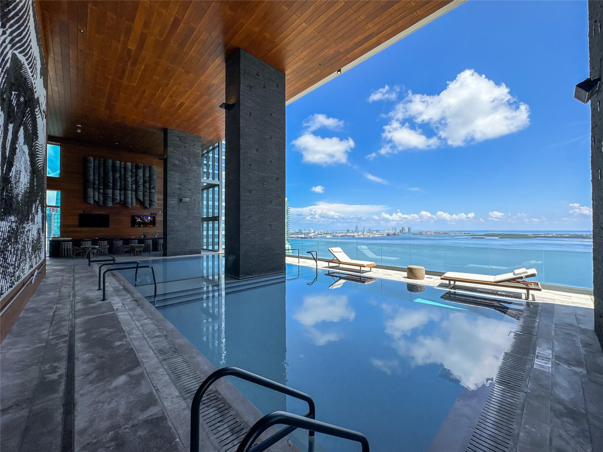 image Echo Brickell43