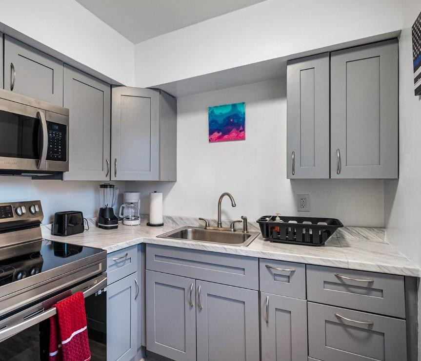 1125 NE 80th Miami, FL 33138