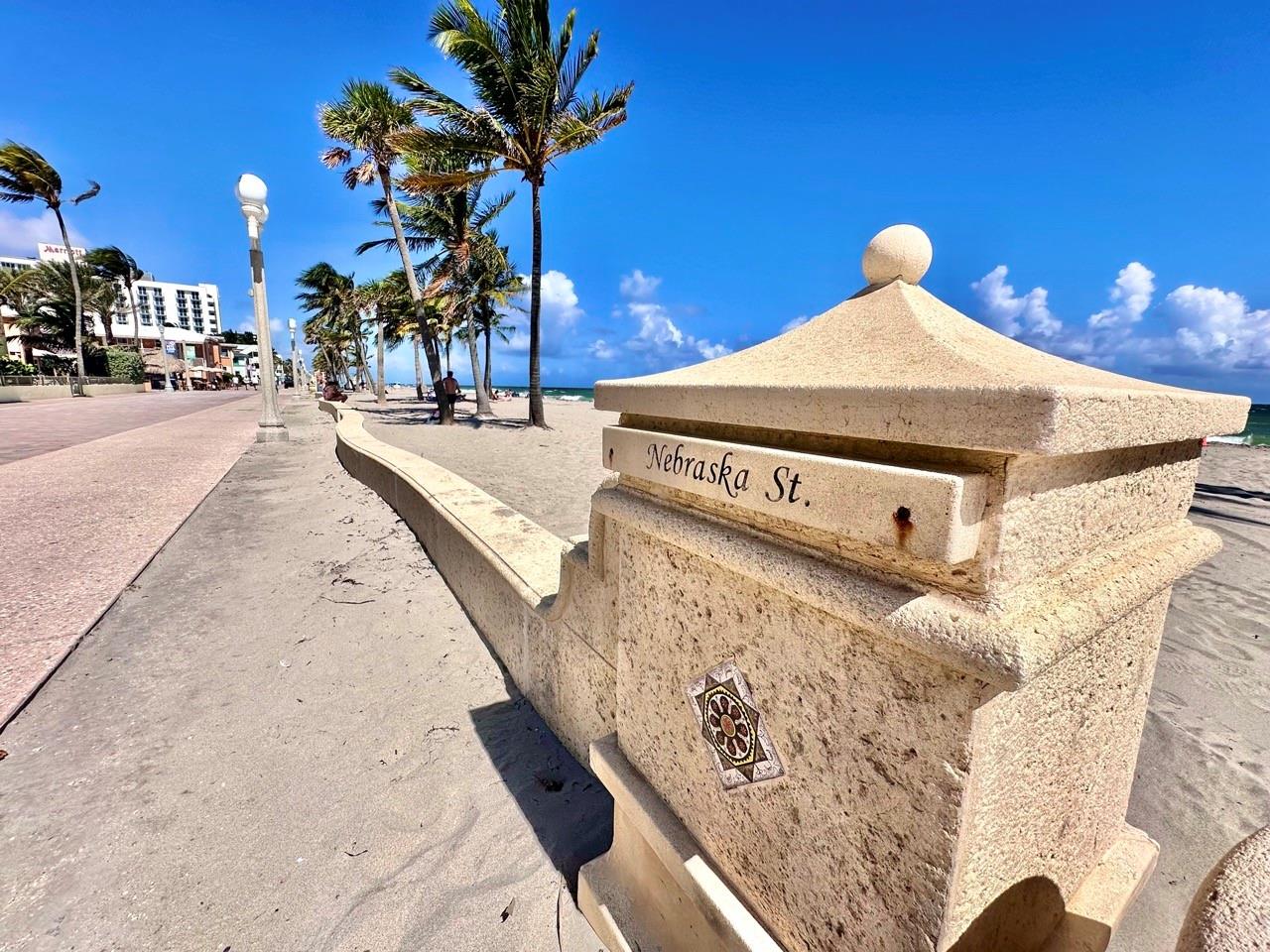 2201 N Surf Rd Hollywood, FL 33019