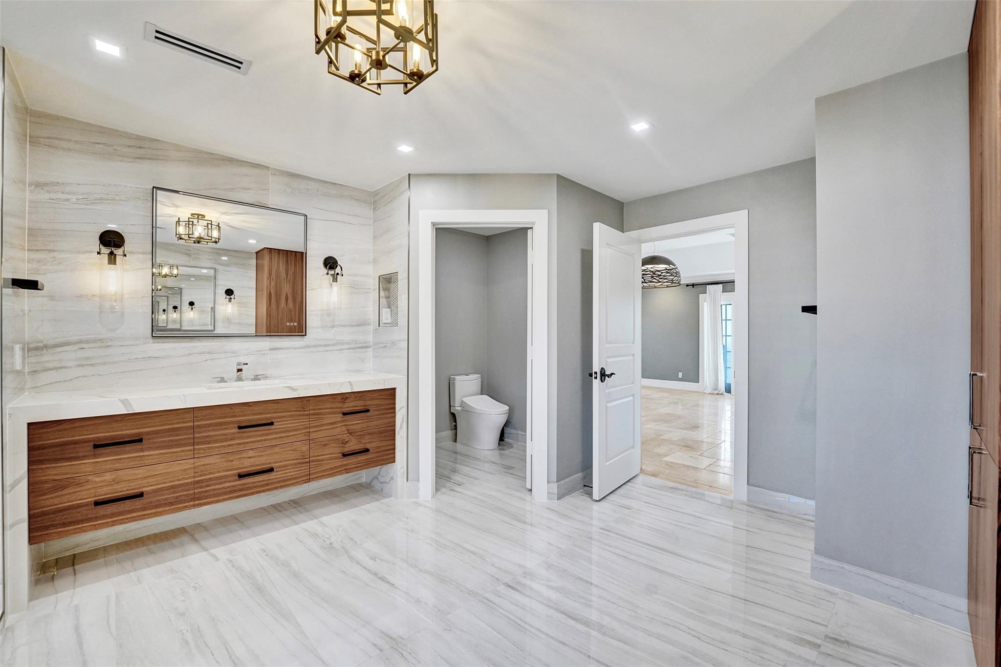 1744 SE 9th St Fort Lauderdale, FL 33316