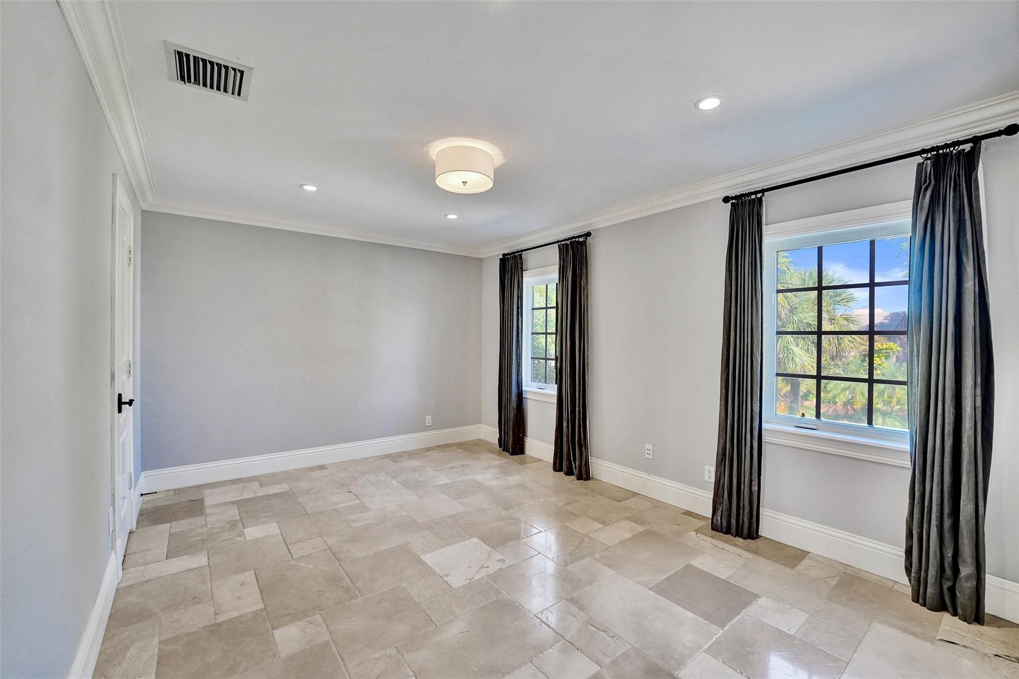 1744 SE 9th St Fort Lauderdale, FL 33316