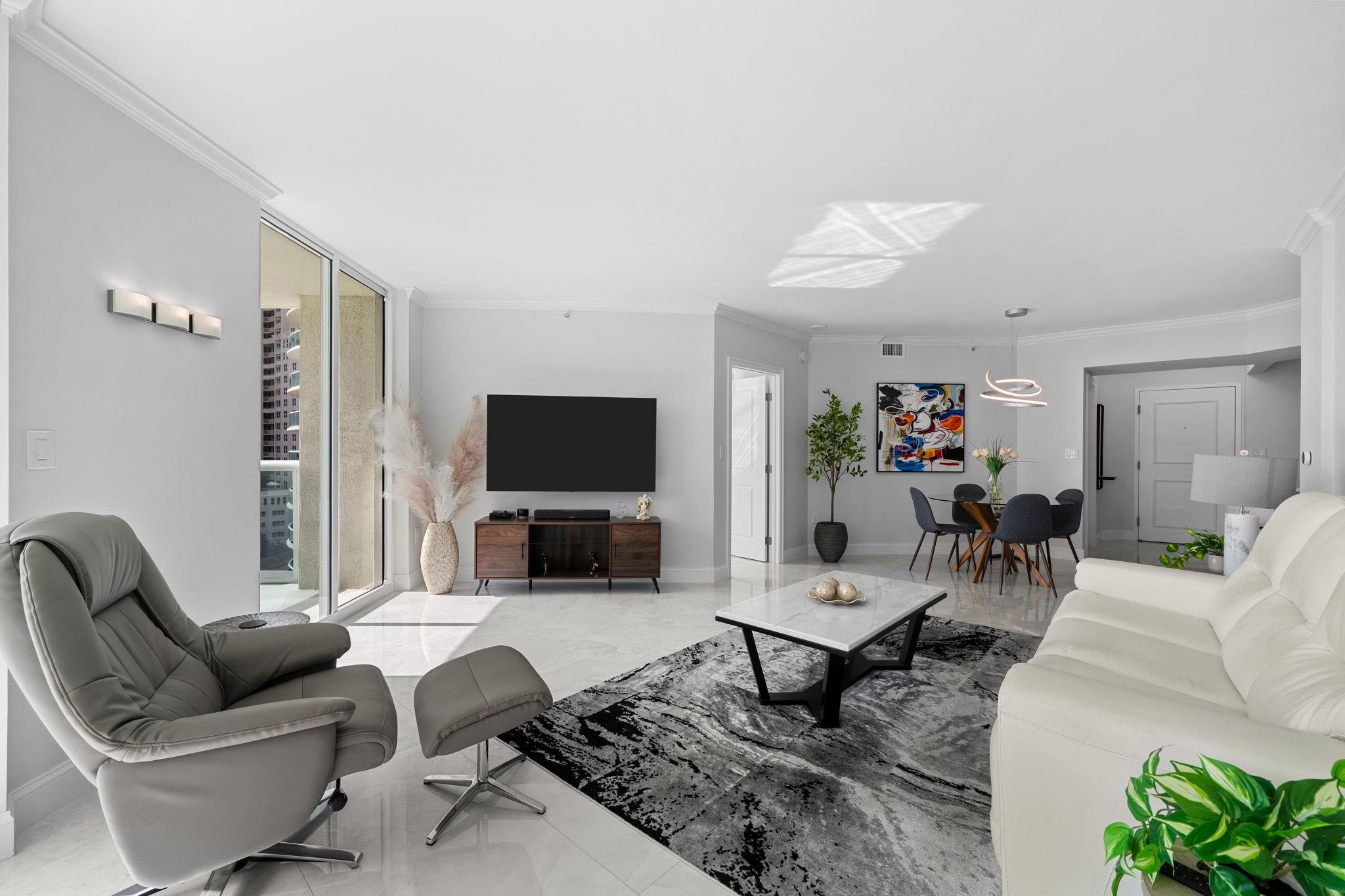 347 N New Riv #1010 Fort Lauderdale, FL 33301