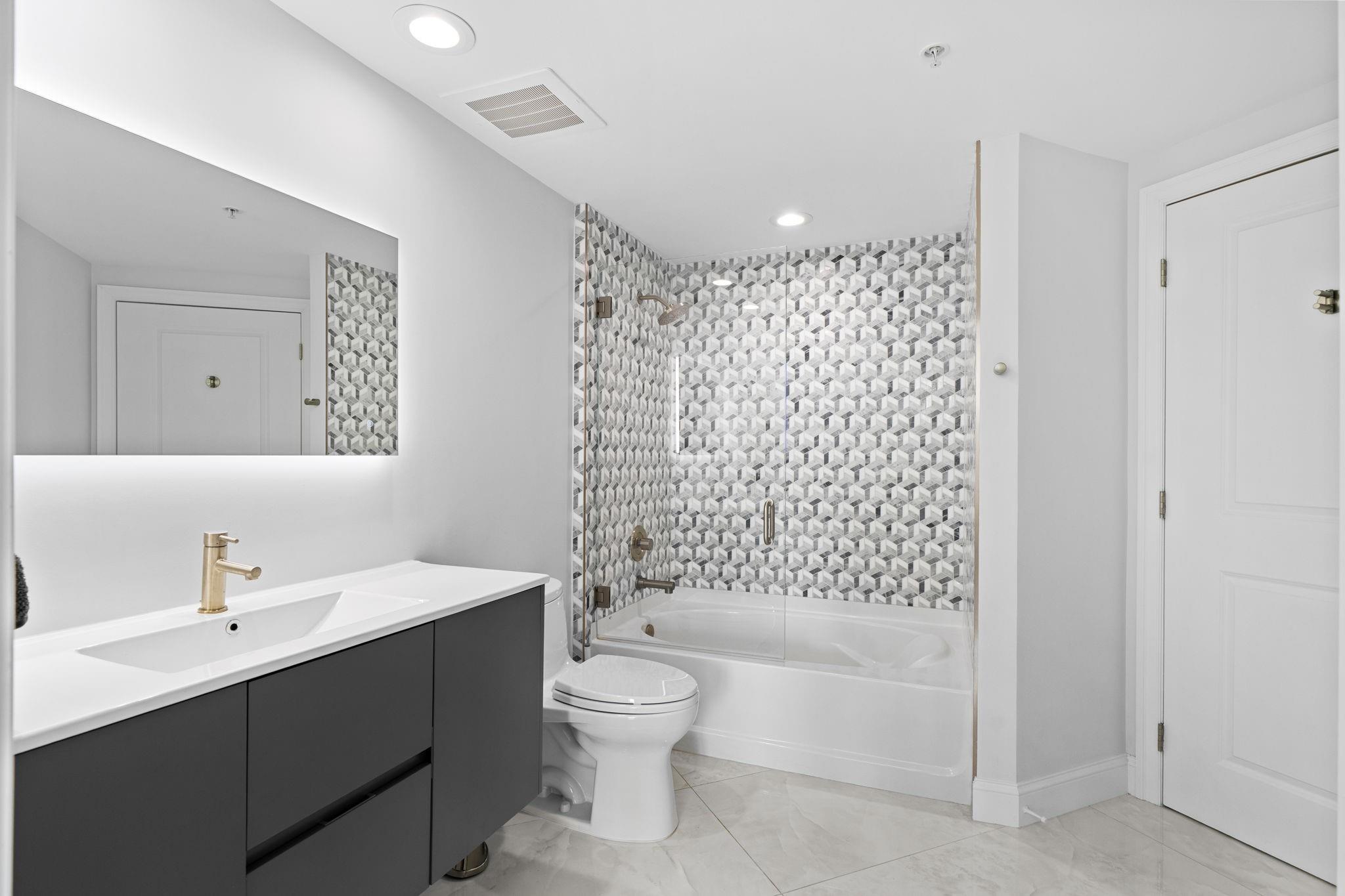 347 N New Riv #1010 Fort Lauderdale, FL 33301