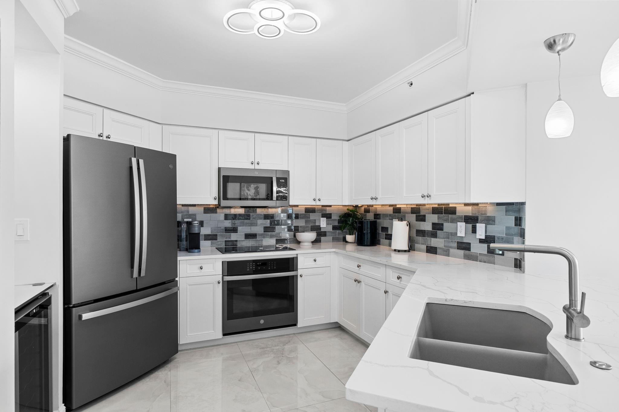 347 N New Riv #1010 Fort Lauderdale, FL 33301