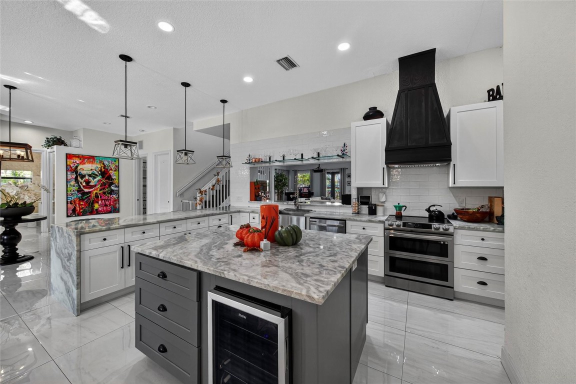 2211 NE 43rd Lighthouse Point, FL 33064