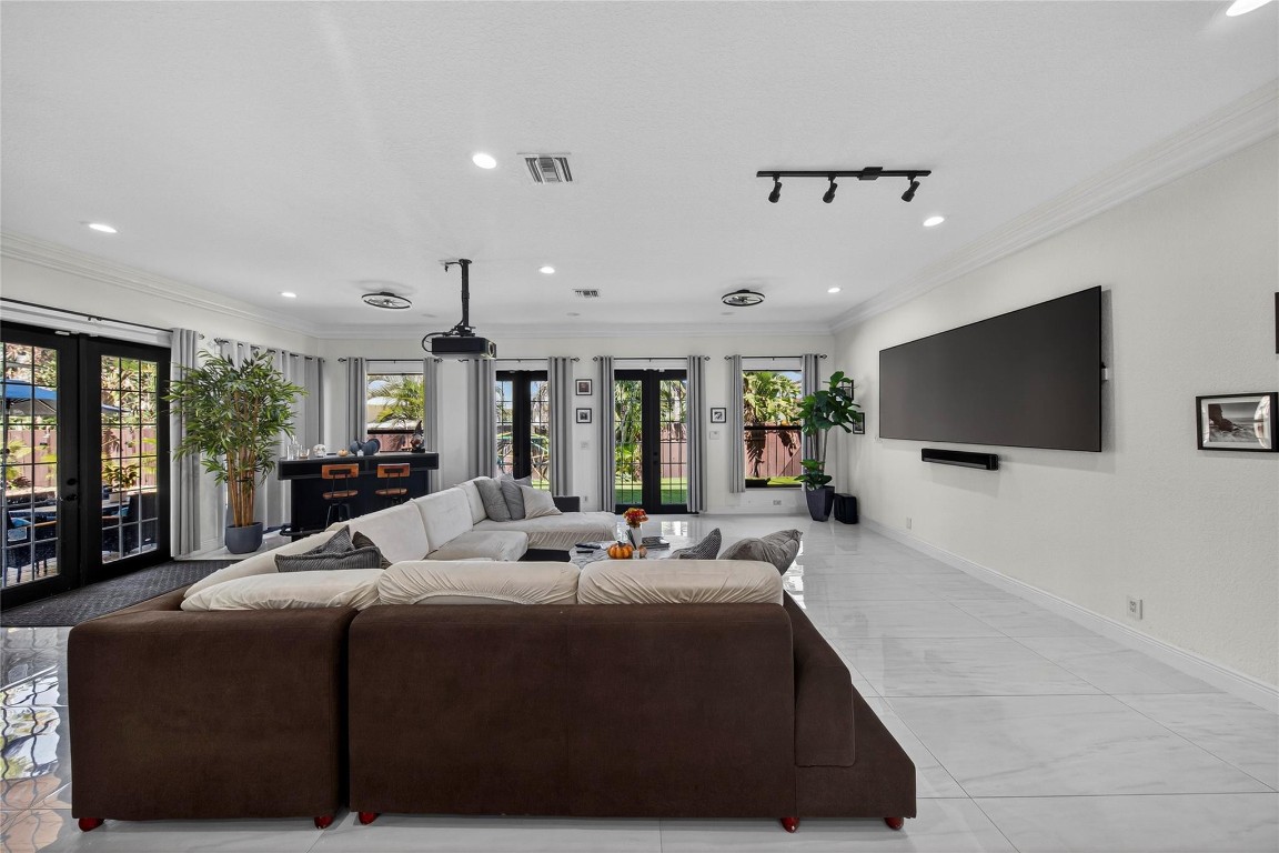 2211 NE 43rd Lighthouse Point, FL 33064