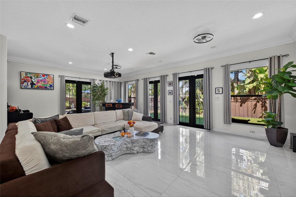 2211 NE 43rd Lighthouse Point, FL 33064