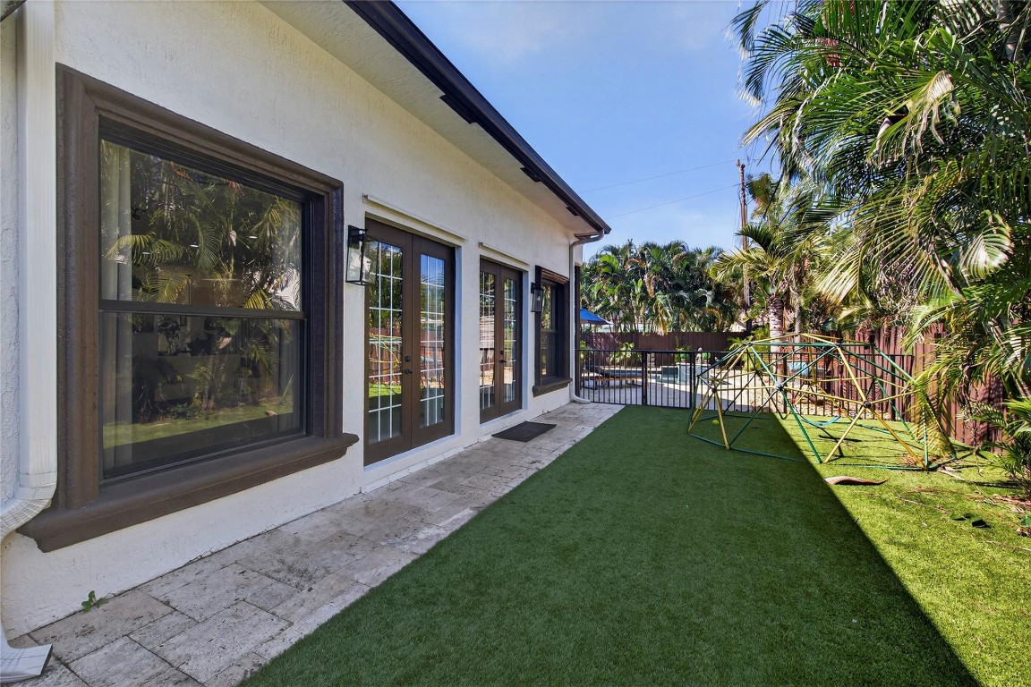 2211 NE 43rd Lighthouse Point, FL 33064