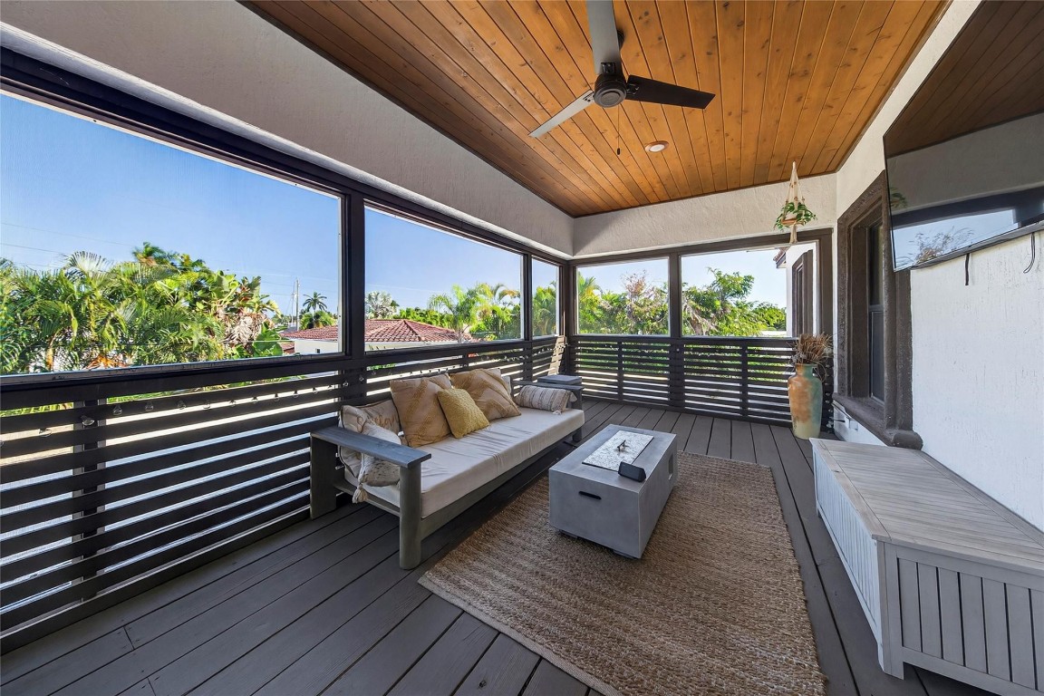 2211 NE 43rd Lighthouse Point, FL 33064