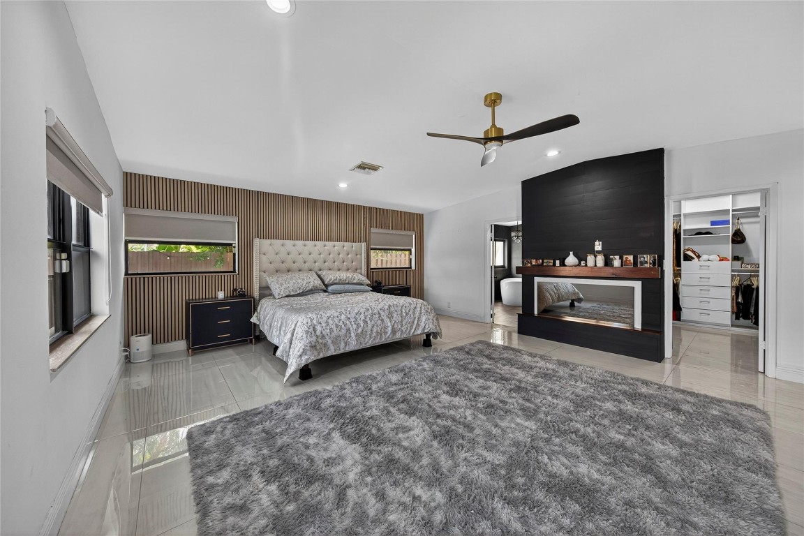 2211 NE 43rd Lighthouse Point, FL 33064