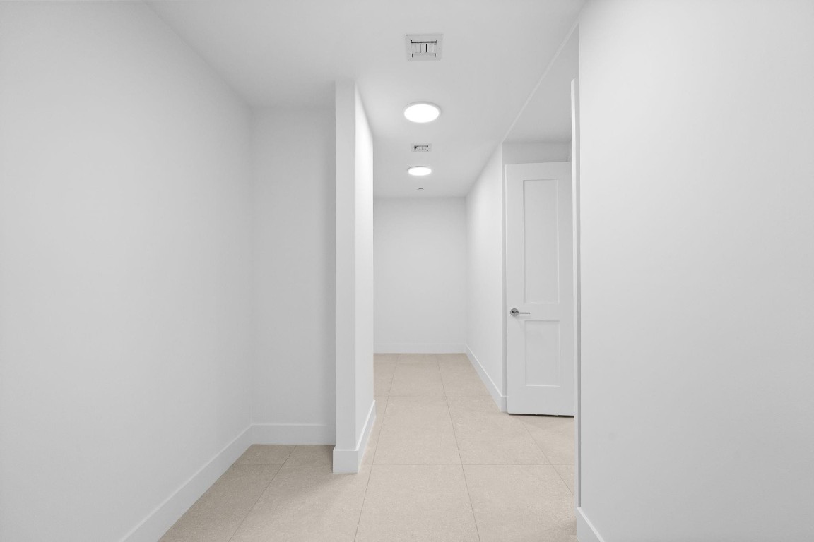 151 N Seabreeze #1804-E Fort Lauderdale, FL 33304