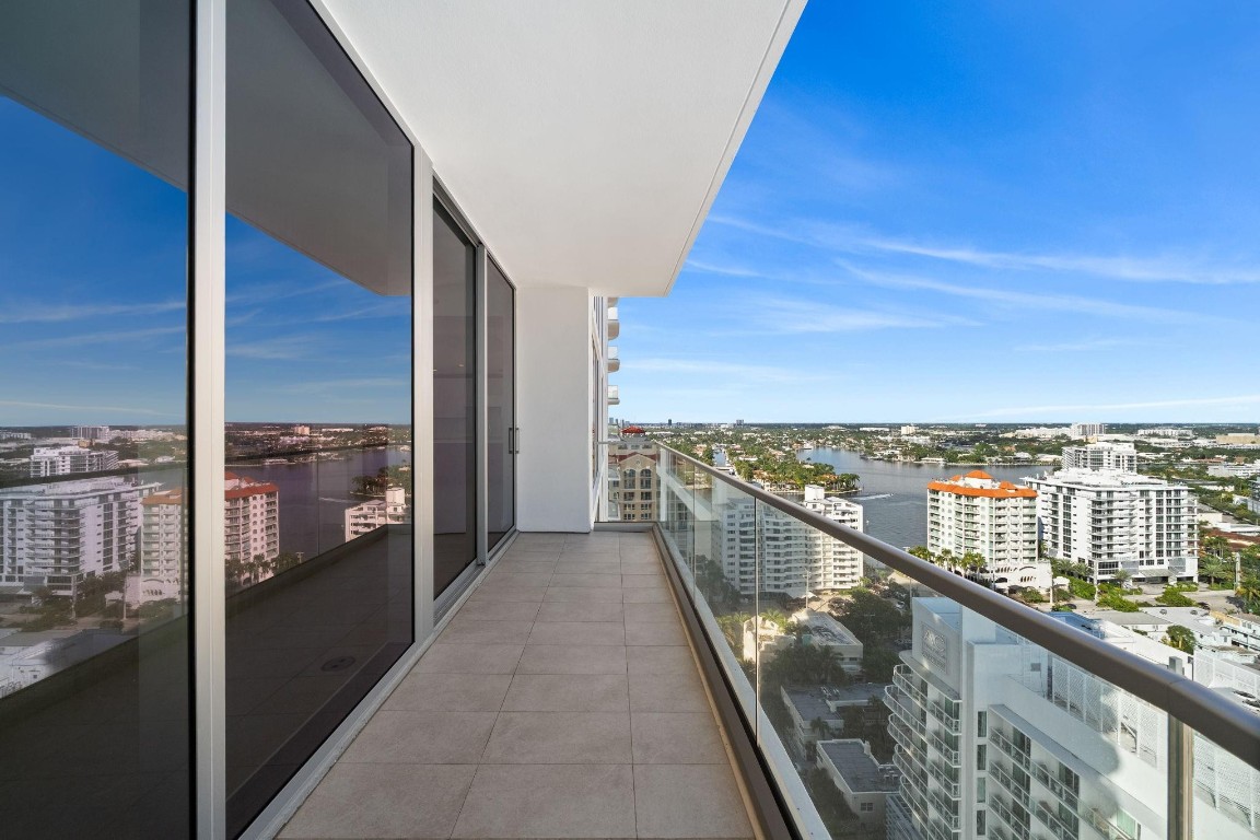 151 N Seabreeze #1804-E Fort Lauderdale, FL 33304