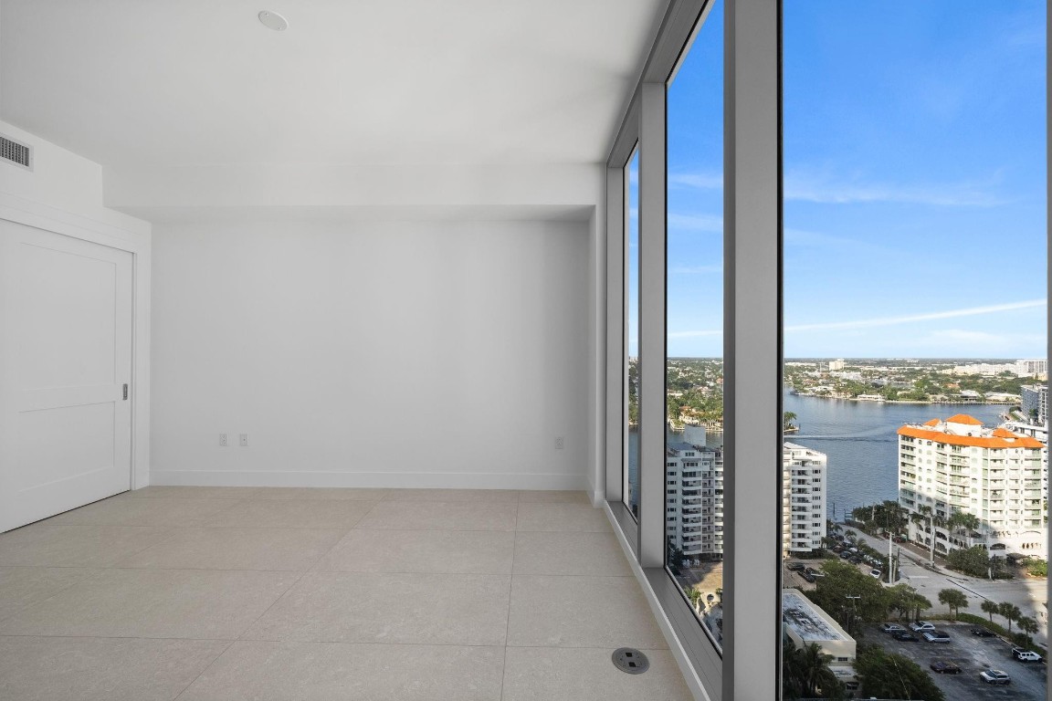 151 N Seabreeze #1804-E Fort Lauderdale, FL 33304