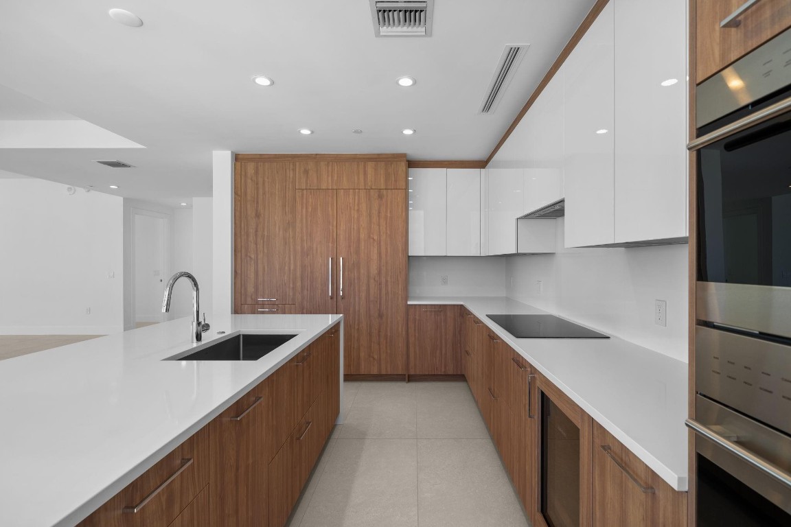 151 N Seabreeze #1804-E Fort Lauderdale, FL 33304