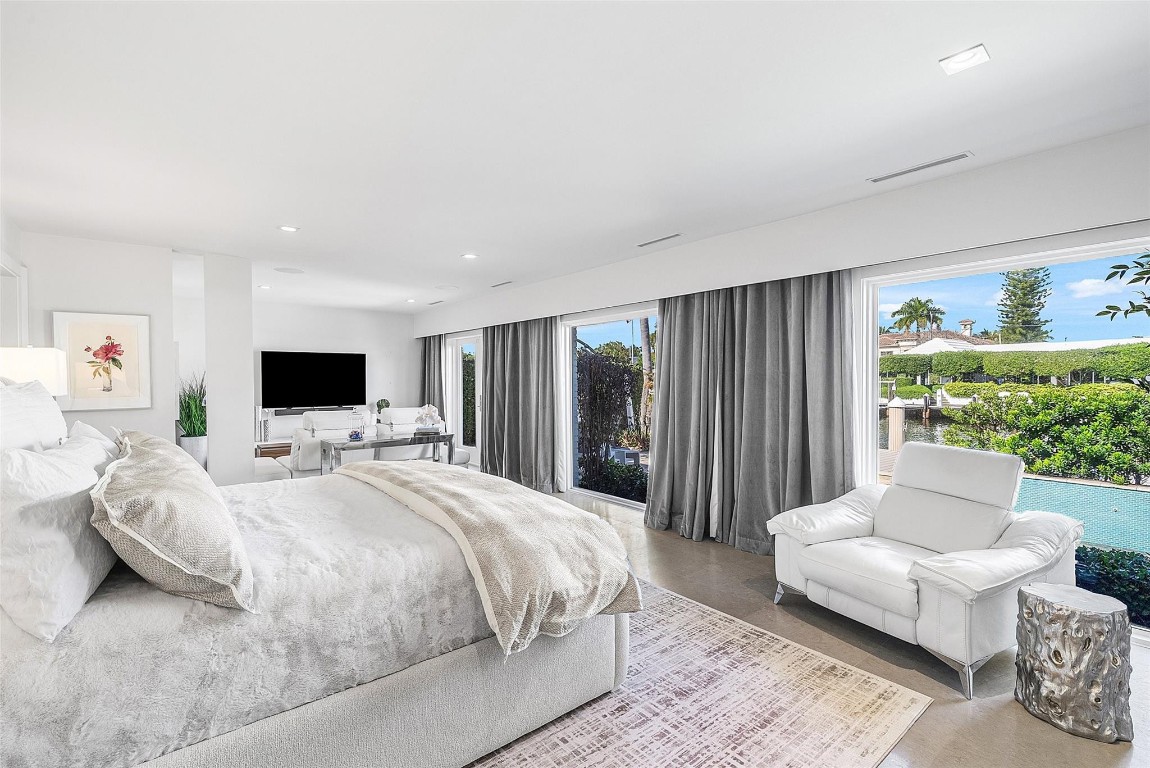 2855 NE 35th Fort Lauderdale, FL 33306