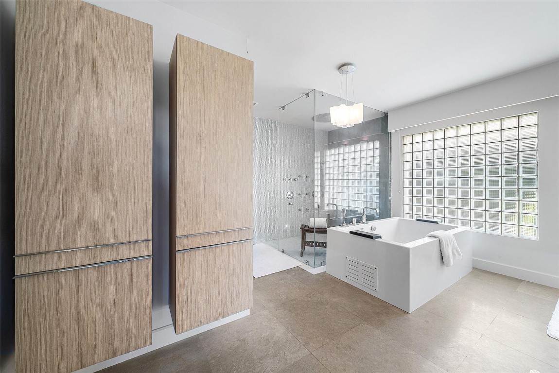 2855 NE 35th Fort Lauderdale, FL 33306