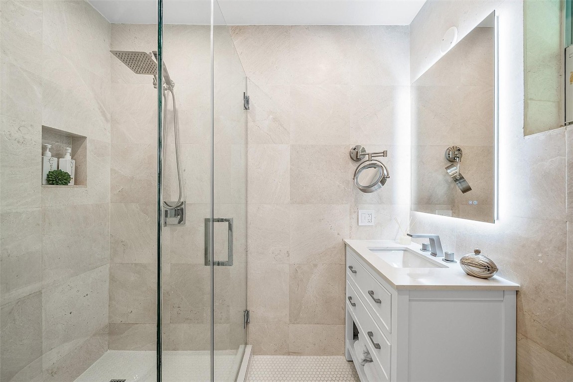 2855 NE 35th Fort Lauderdale, FL 33306