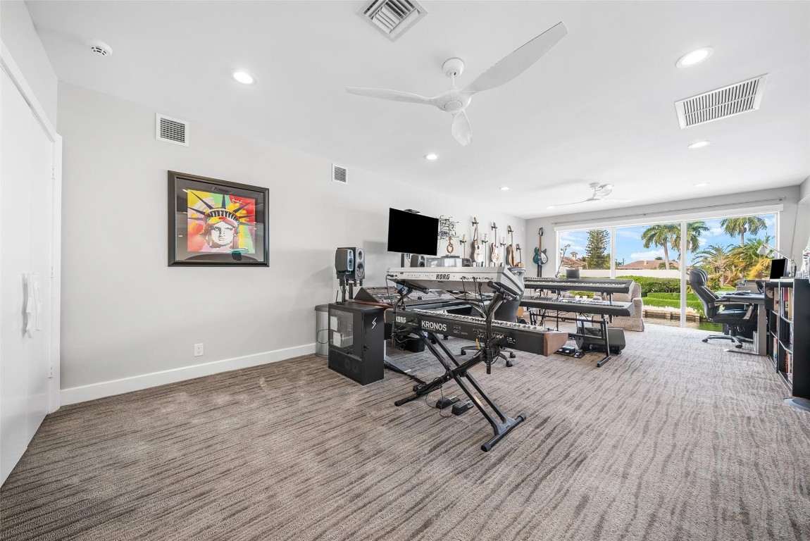 2855 NE 35th Fort Lauderdale, FL 33306