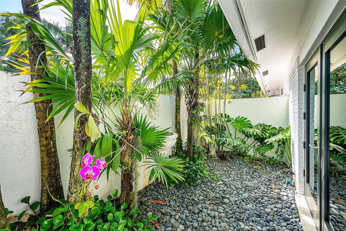 2855 NE 35th Fort Lauderdale, FL 33306