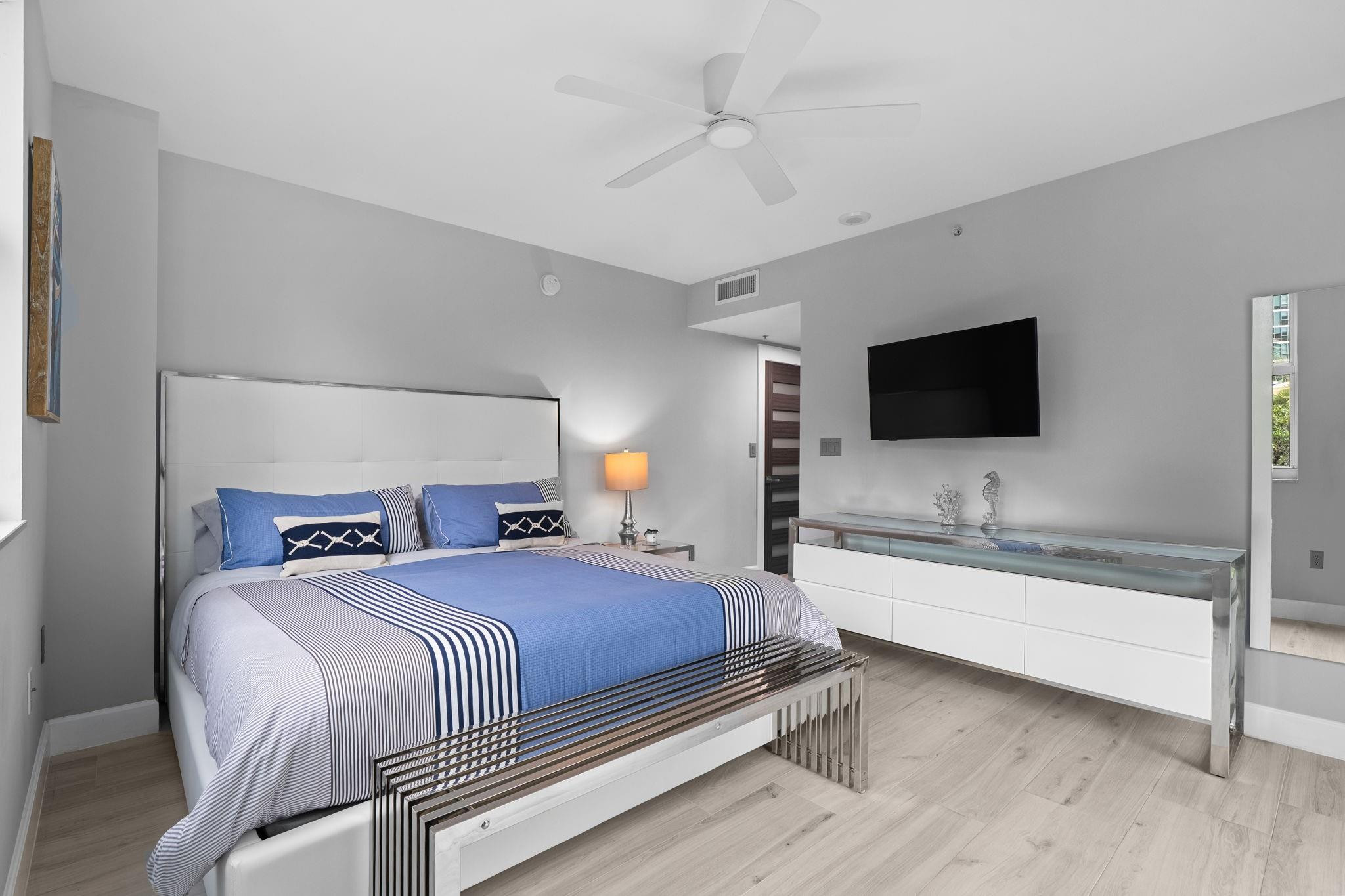 347 N New Riv #809 Fort Lauderdale, FL 33301