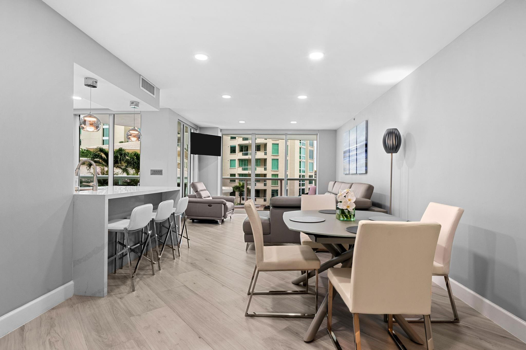 347 N New Riv #809 Fort Lauderdale, FL 33301