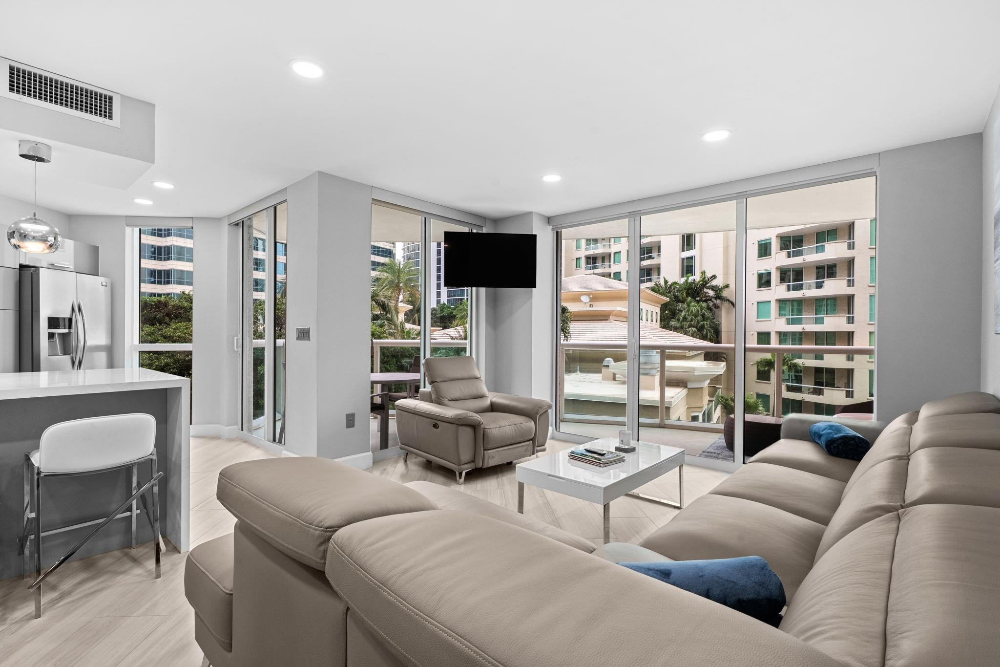 347 N New Riv #809 Fort Lauderdale, FL 33301