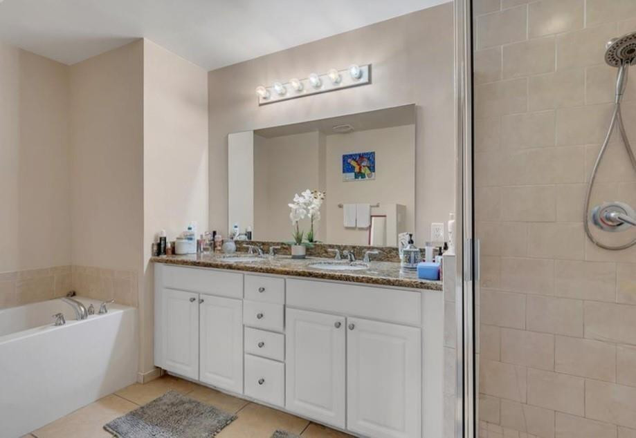 image Alaqua Condo12