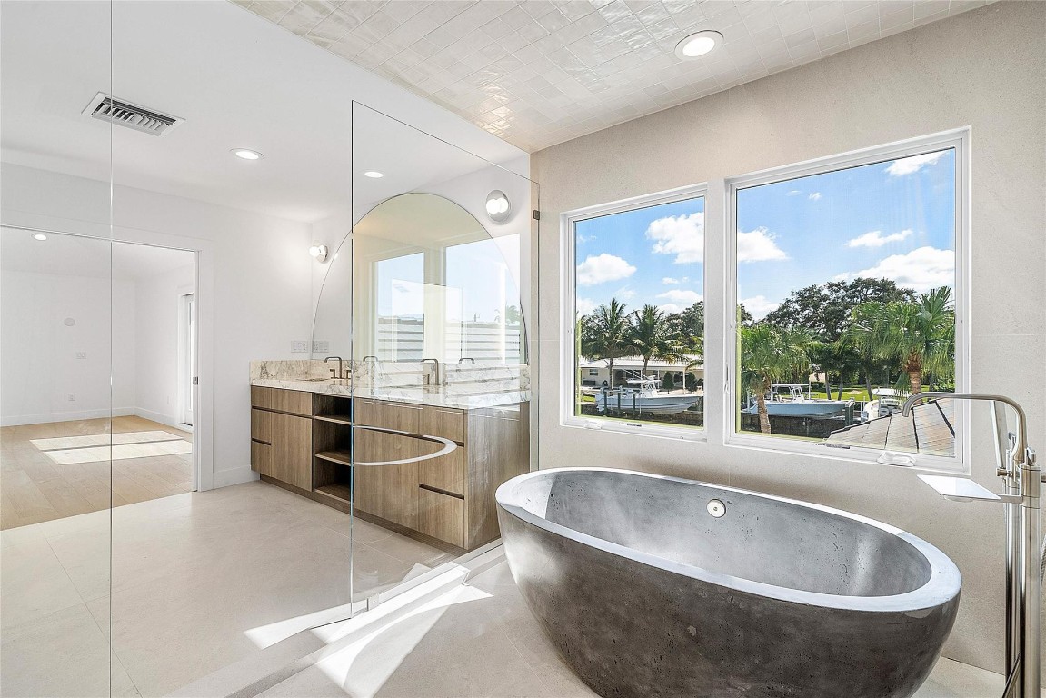 8 Leeward Jupiter, FL 33469