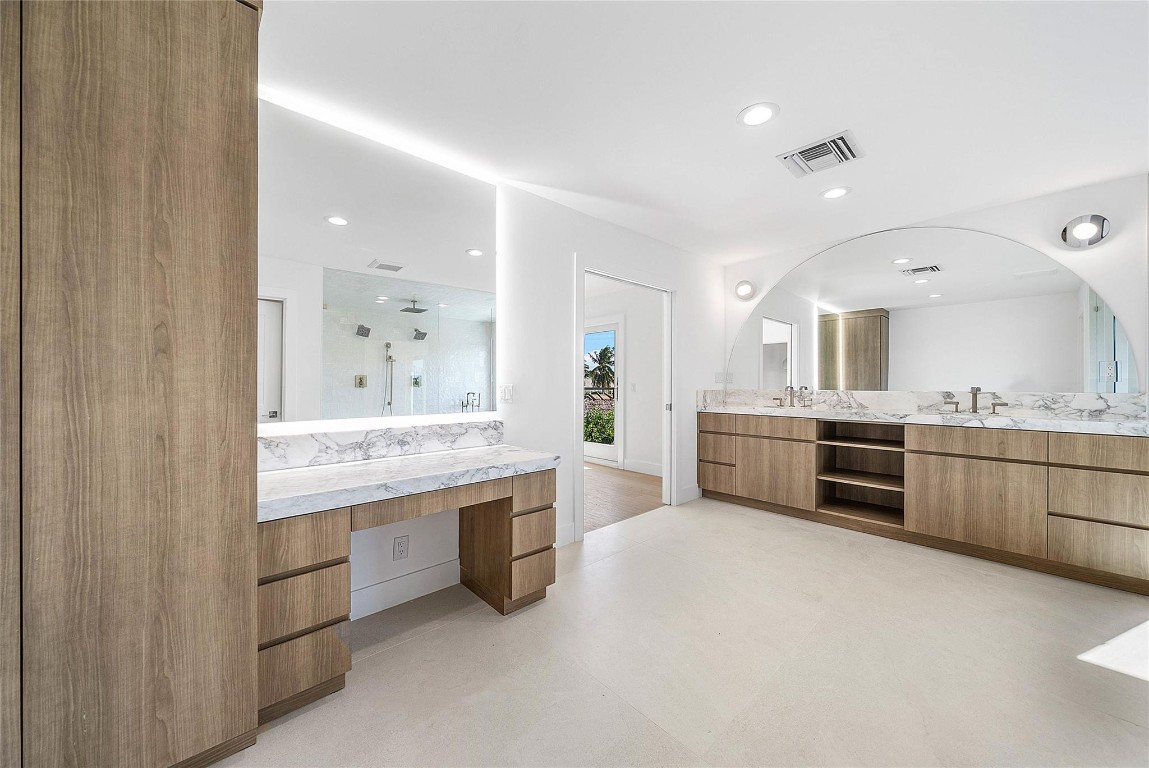 8 Leeward Jupiter, FL 33469