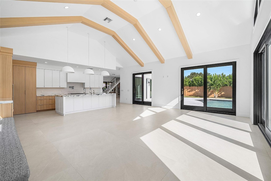 8 Leeward Jupiter, FL 33469